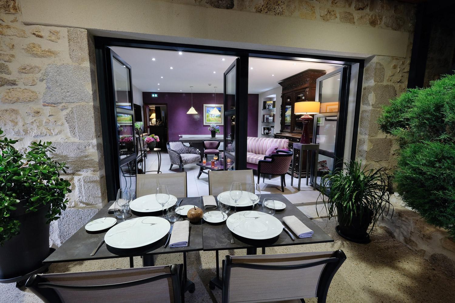 Logis Hotel Restaurant Nougier Saint-Étienne-de-Fursac Esterno foto